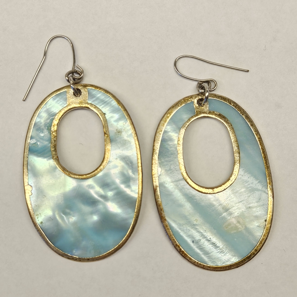Blue Shell Earrings - Picture 2 of 5
